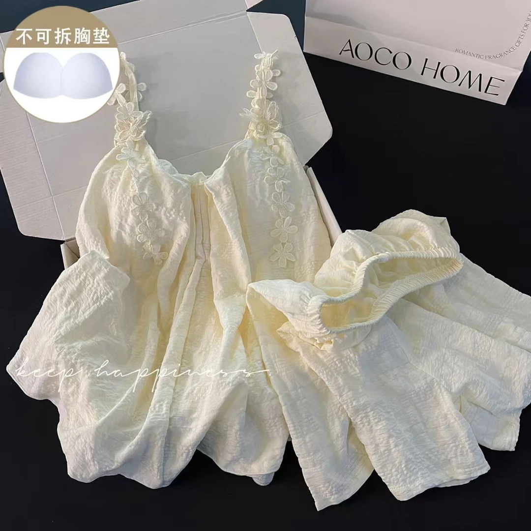 带胸垫睡衣女夏季新款蓝色云朵棉提花吊带短裤甜美风家居服两件套