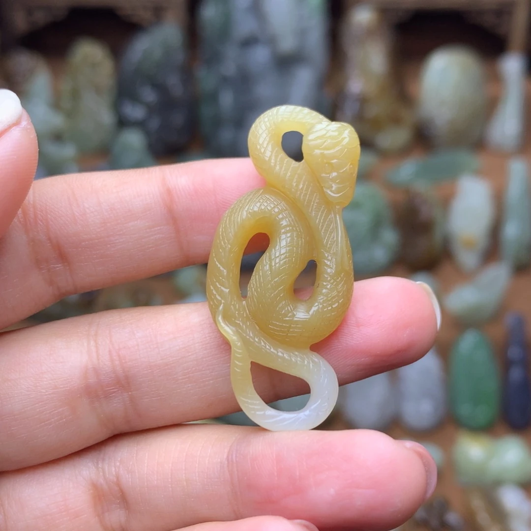 和田玉挂件未镶嵌