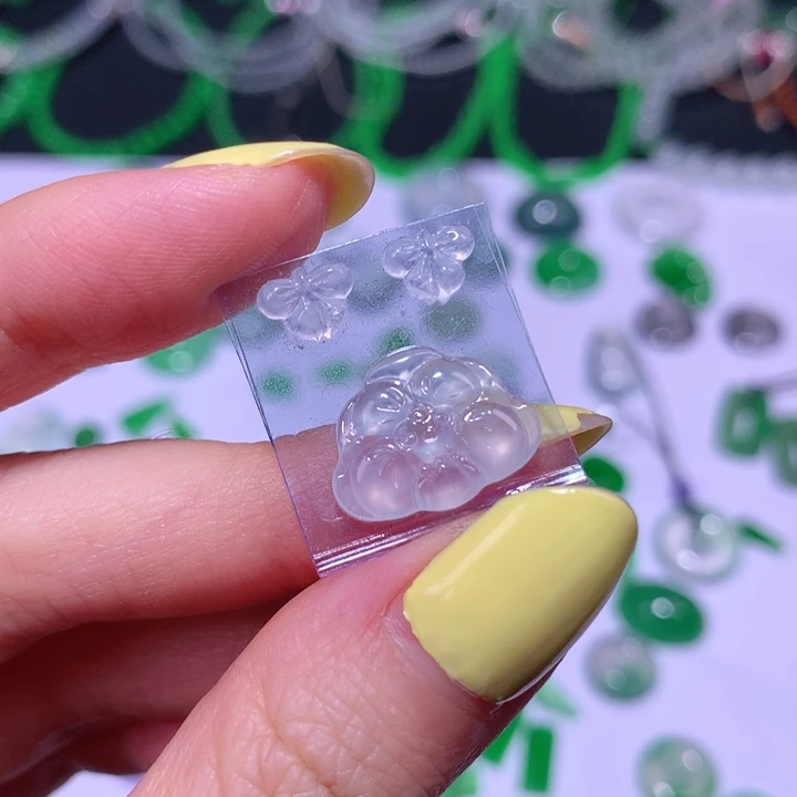 翡翠裸石蝴蝶结➕花