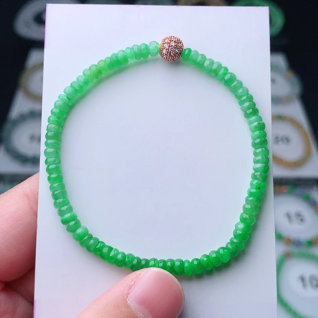 翡翠手串未镶嵌翡翠