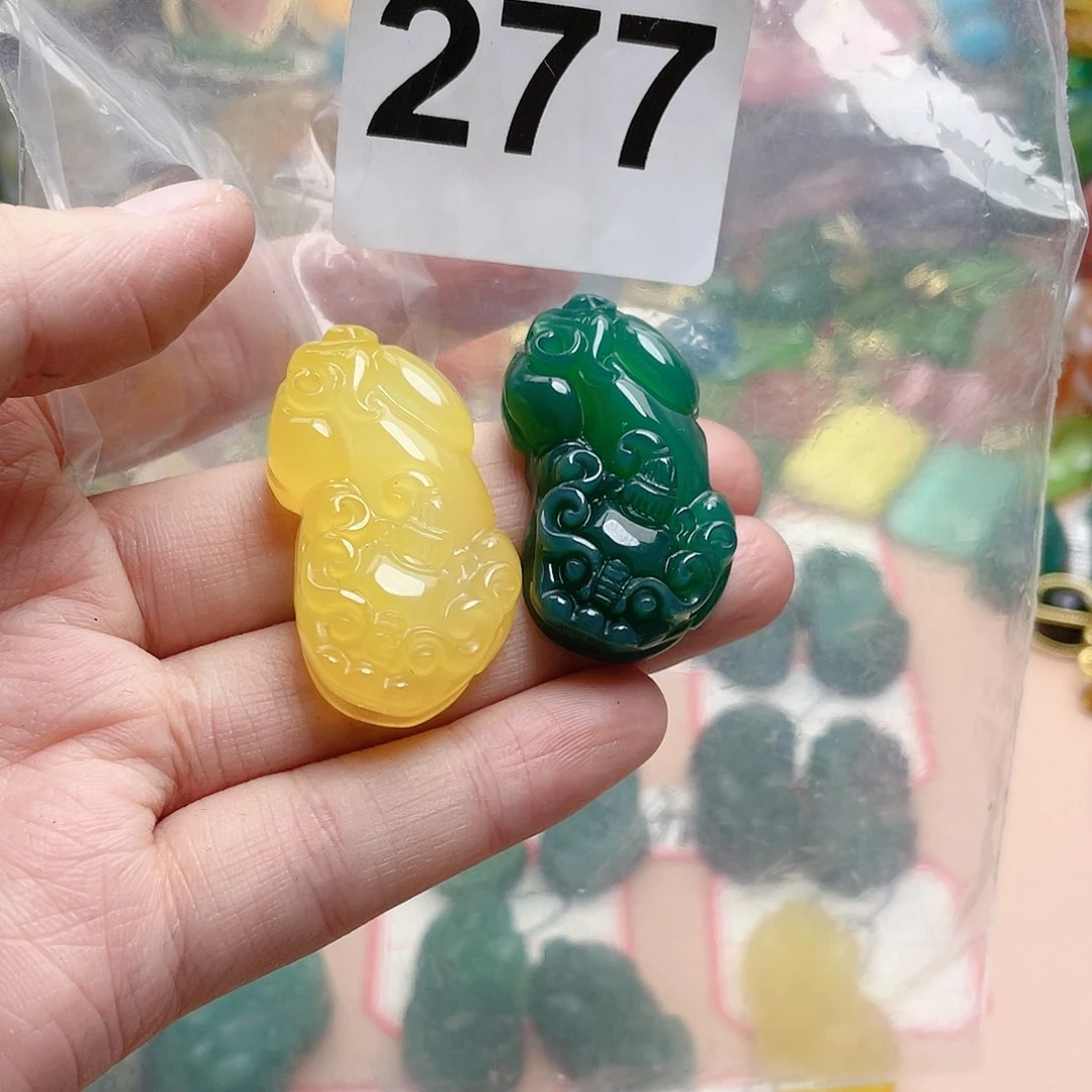 合金颈饰玛瑙/玉髓?**?