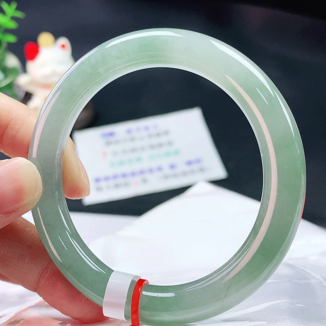 翡翠手镯未镶嵌54圆