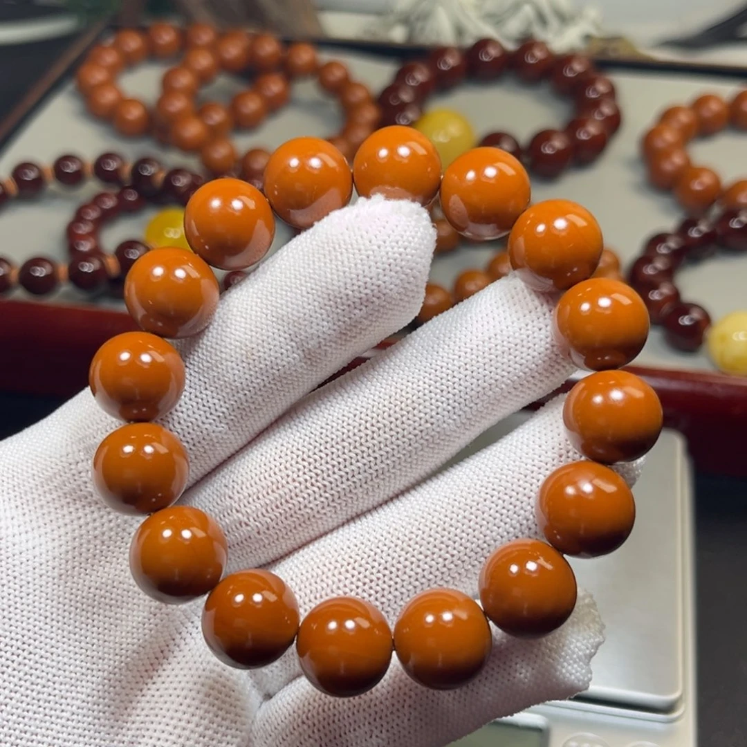 人***虹吊坠橄榄核1.37+全品老树铁核 小孔 微瑕