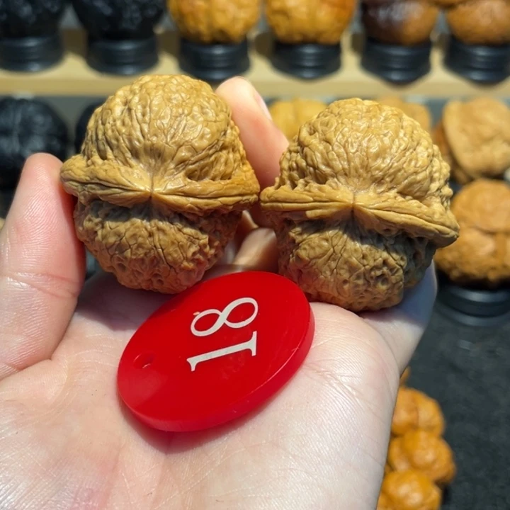 铁狮子核桃微彩40