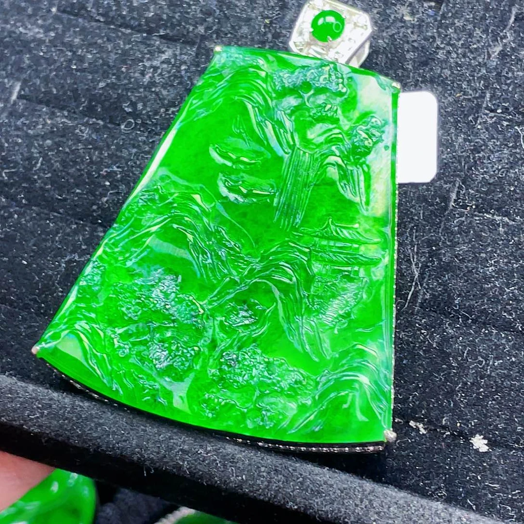 翡翠未镶嵌吊坠(不含链)60