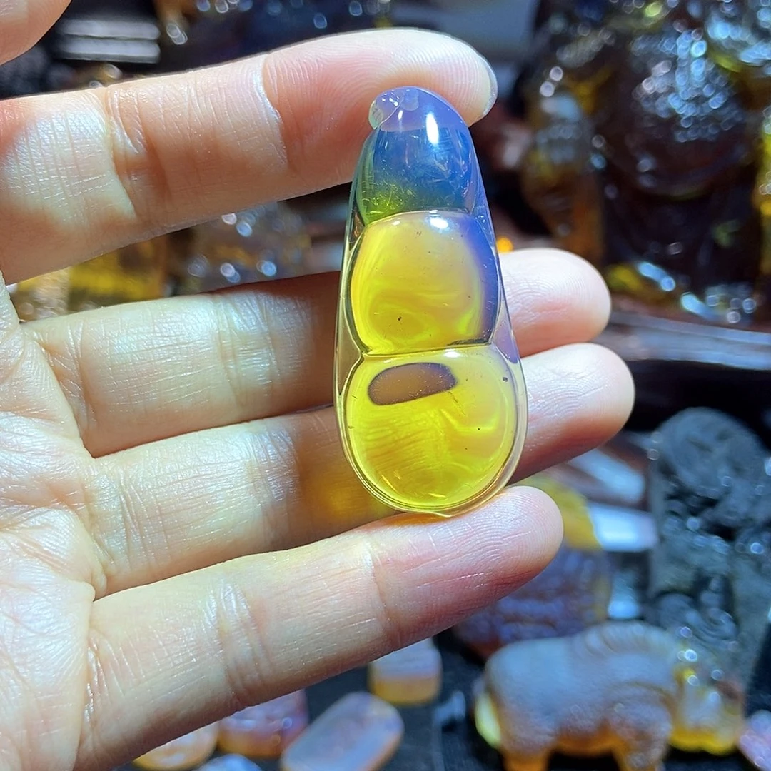 未镶嵌颈饰琥珀缅甸天然琥珀吊坠