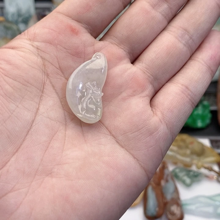 翡翠未镶嵌颈饰缅甸翡翠玉A货挂件