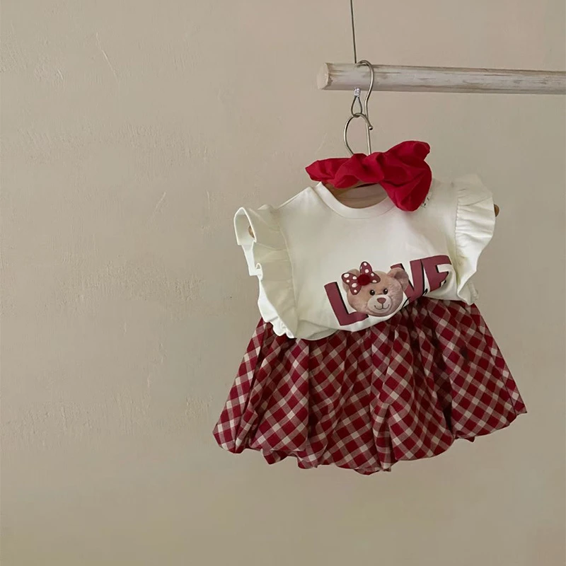 R25114女童韩版字母卡通话花边无袖上衣春季新款百搭格子裙裤件套