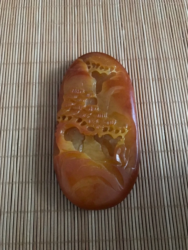 新疆和田玉山水意境100克