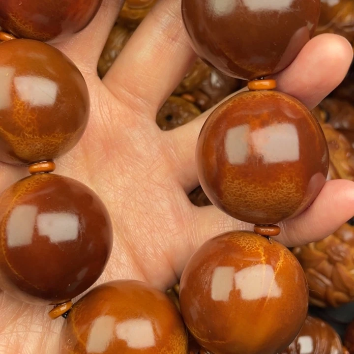 别***裁橄榄核吊坠橄榄核