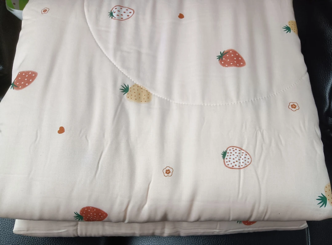 【京かわ会社】莫代尔水洗棉花夏被200*230cm 菠萝草莓