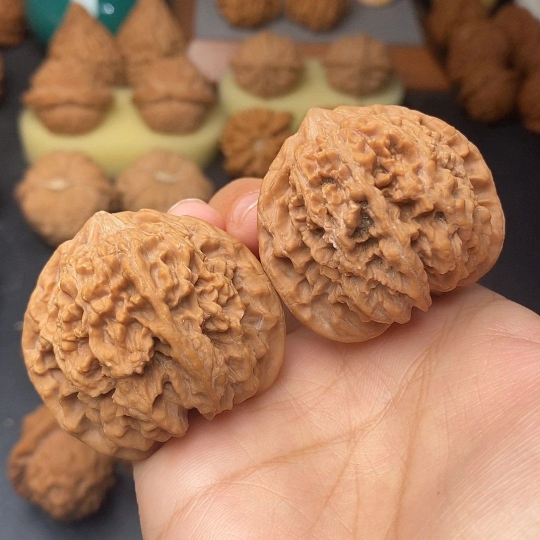 把件文玩核桃满天星全品43