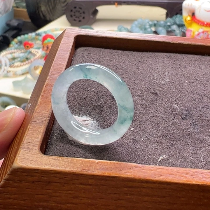 不***士翡翠未镶嵌戒指翡翠戒指17