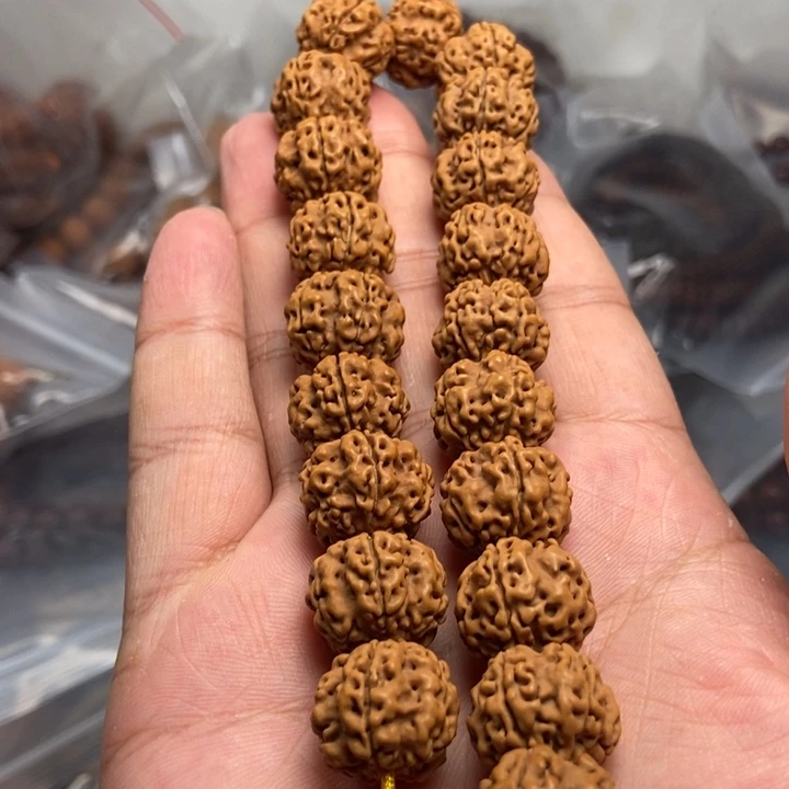 猴头核桃吊坠遇***、文玩手串