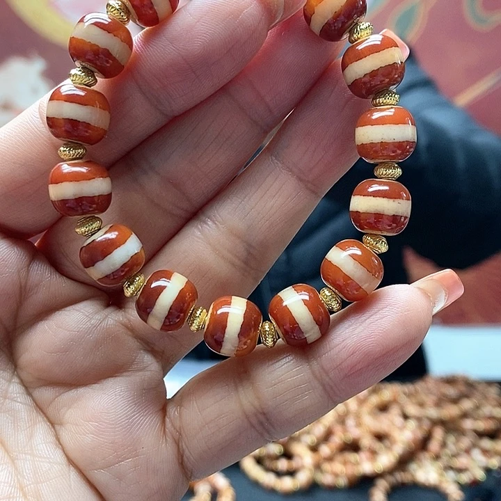 玛瑙/玉髓颈饰合金