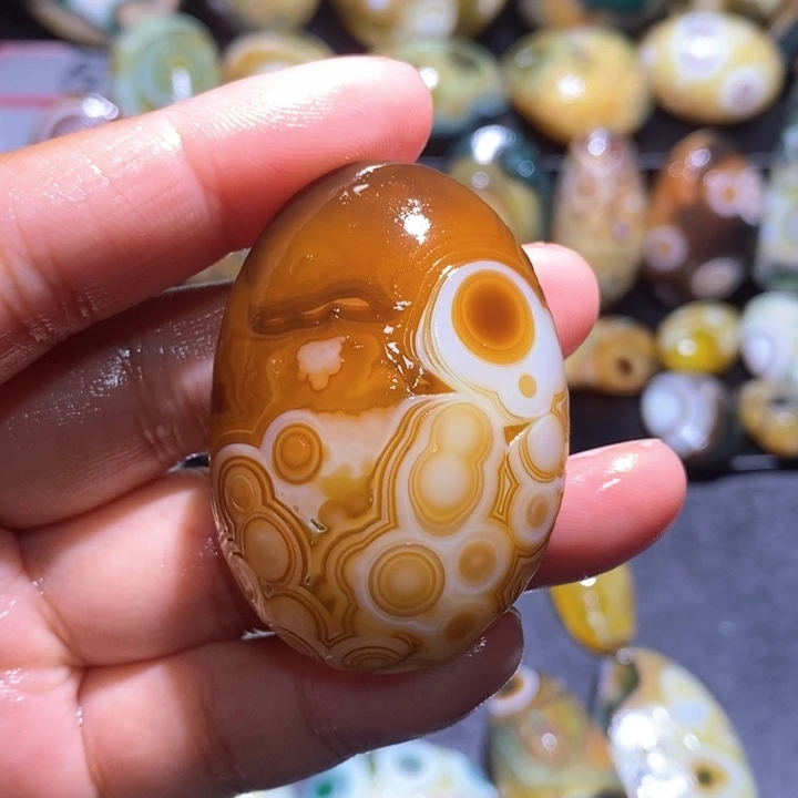 玛瑙/玉髓未镶嵌珠宝半成品88