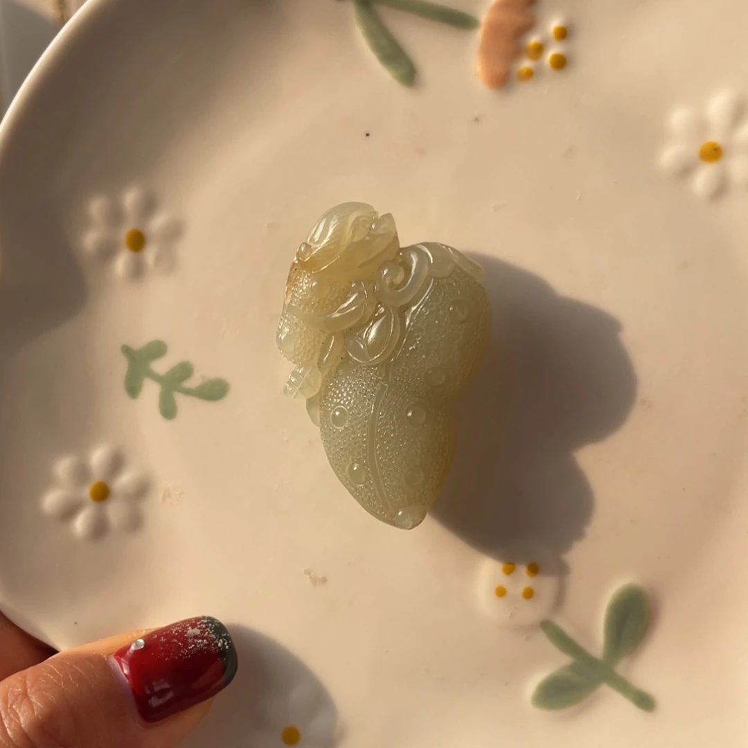 和田玉未镶嵌颈饰蟾