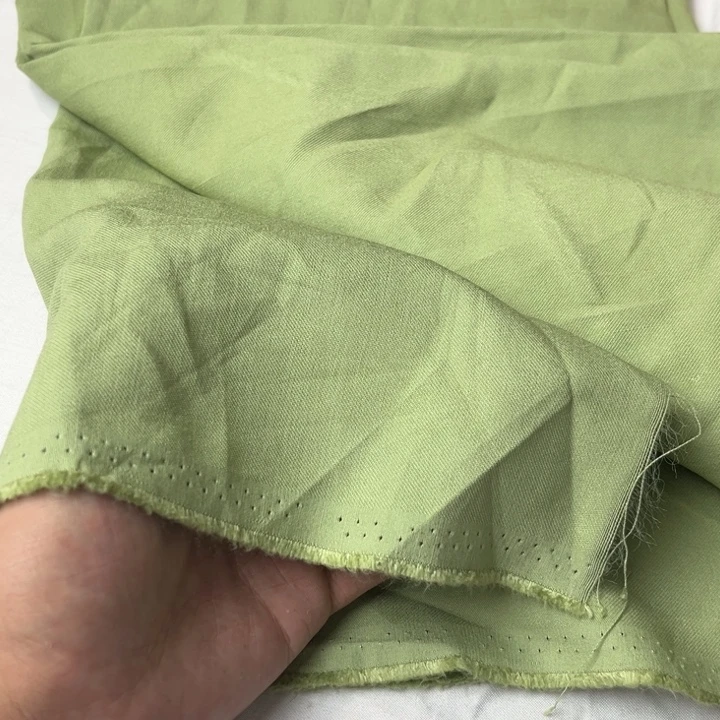浅绿厚2米。