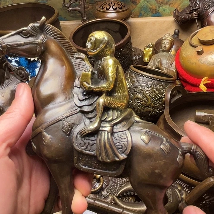 精美铜器批发档口