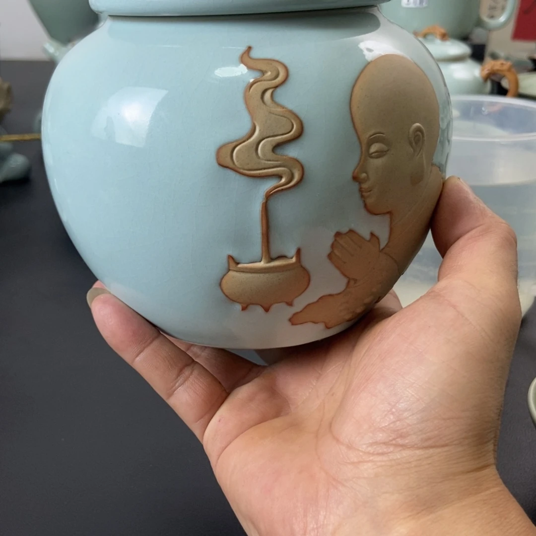 九***凤汝瓷天青釉茶叶罐