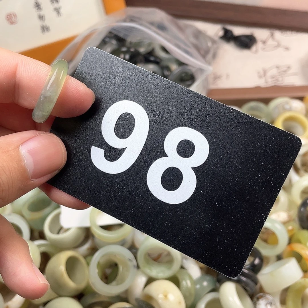 世***A蛇纹石玉合金颈饰