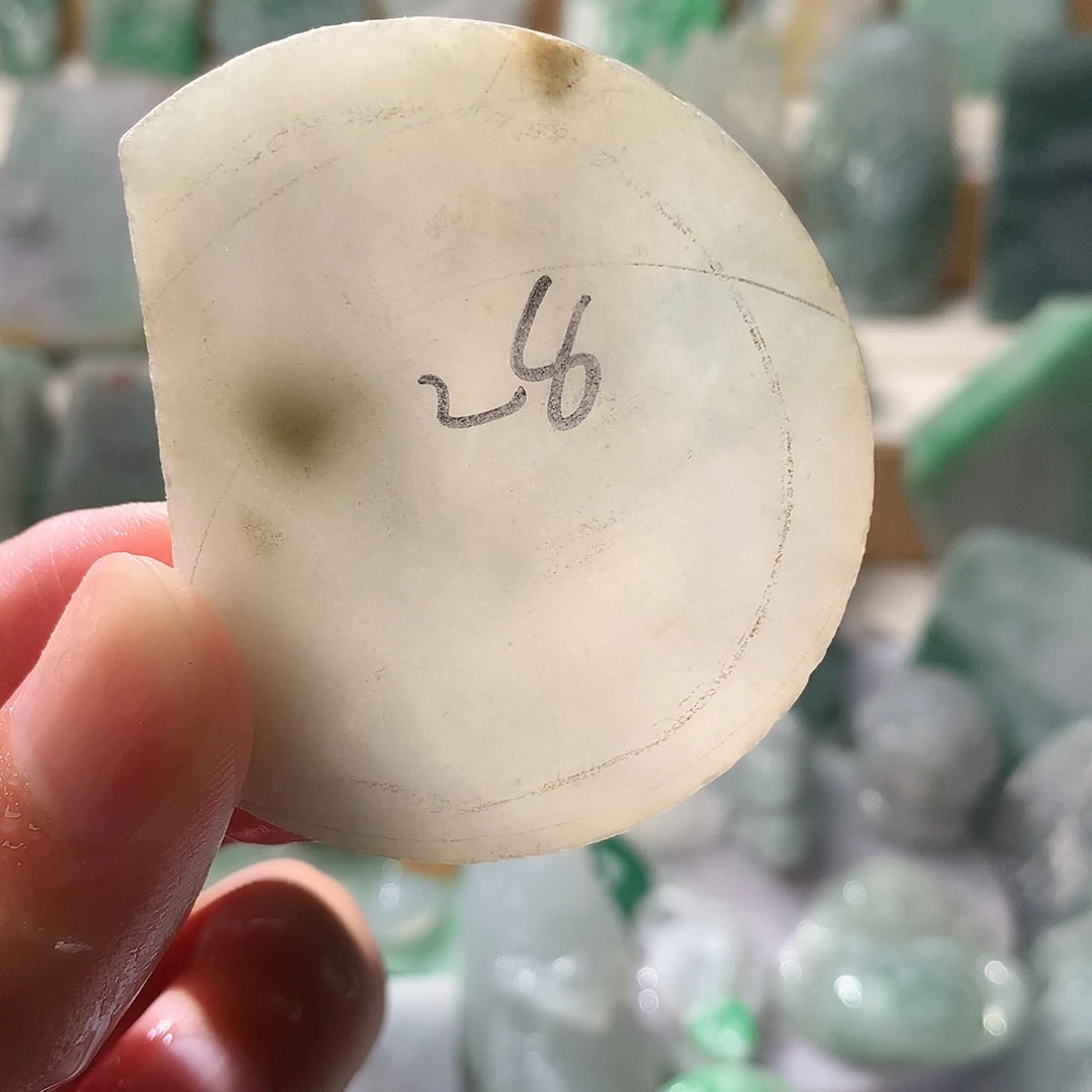 翡翠散珠翡翠原石片料