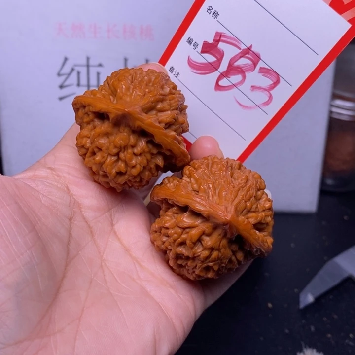 文玩核桃把件583，44官帽