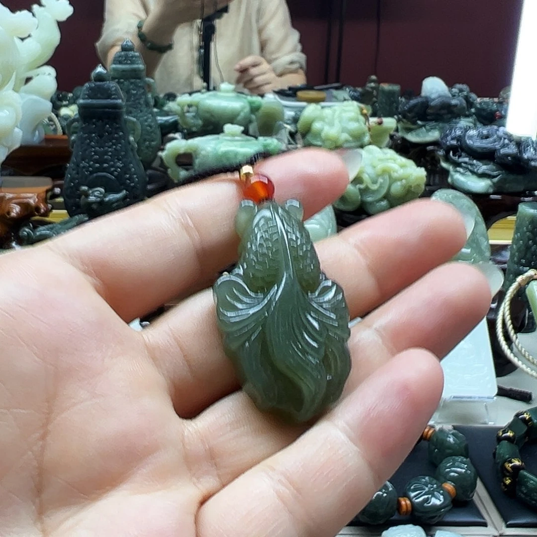 和田玉未镶嵌挂件