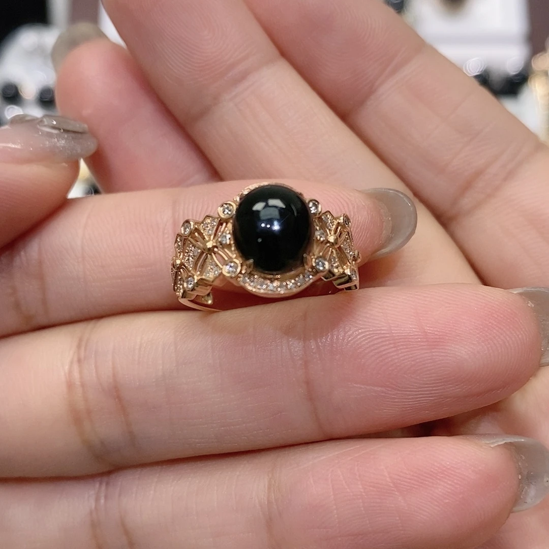 翡翠18K金镶嵌戒指