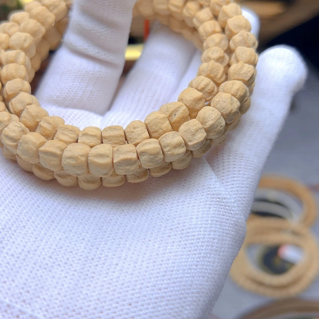 刘****柏香籽/百香籽手串