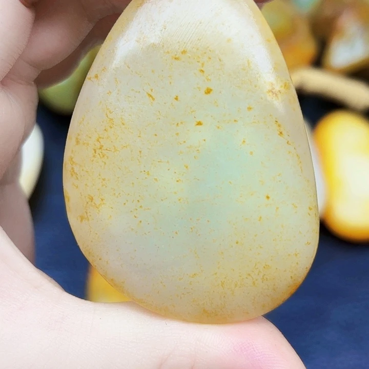 未镶嵌和田玉挂件