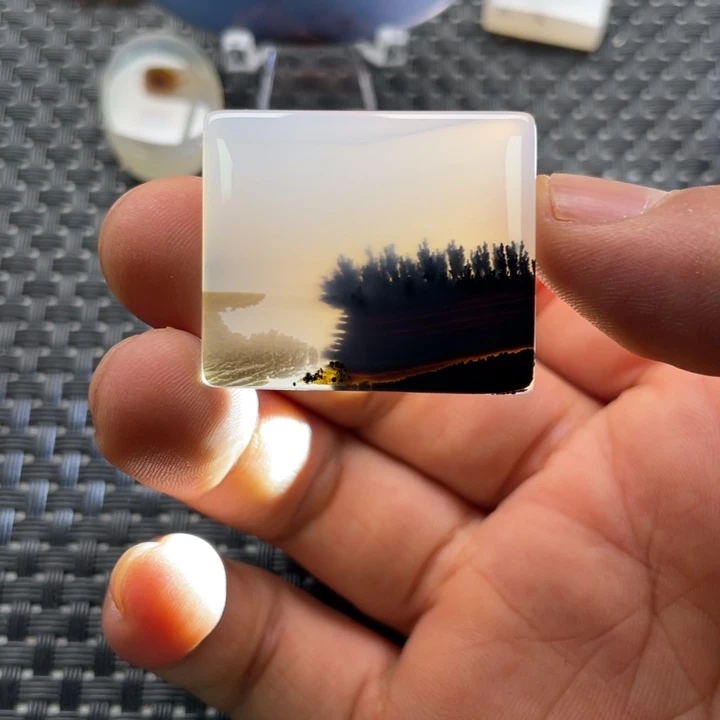 雨***沫玛瑙/玉髓未镶嵌颈饰