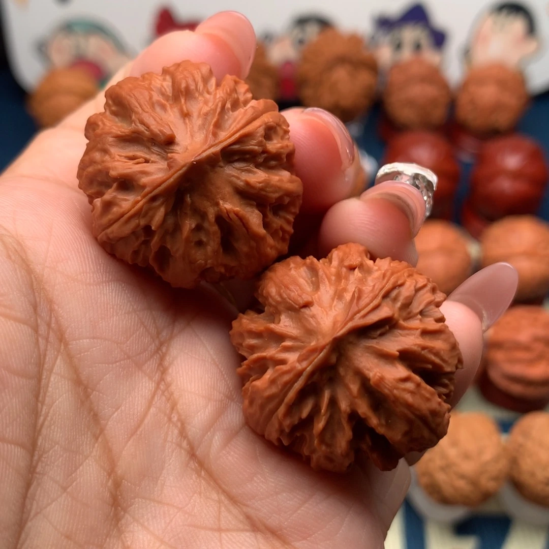 文玩核桃把件肉龙粗筋