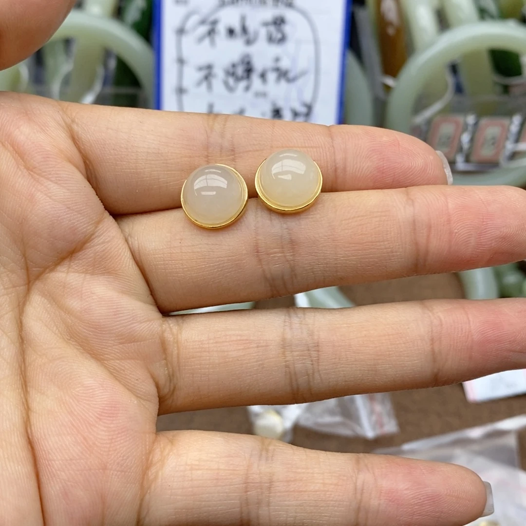 和田玉银S925镶嵌耳钉