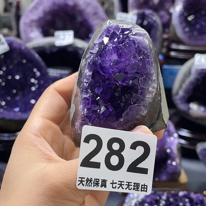未镶嵌水晶大型摆件（非配饰）