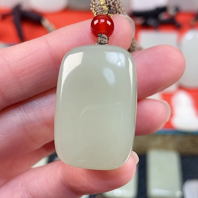 【闪购商品】颈饰未镶嵌和田玉