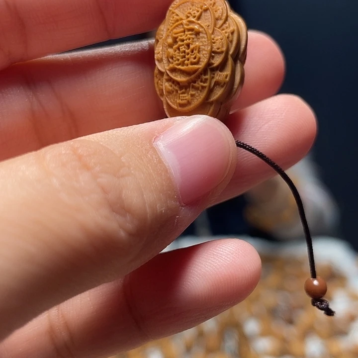 橄榄核吊坠橄榄核