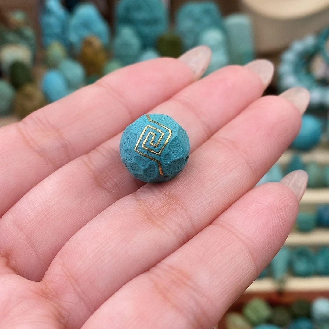 未镶嵌绿松石珠宝奇石