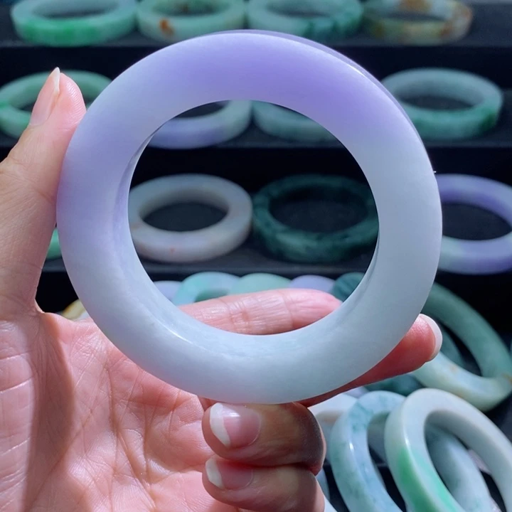 定制翡翠手镯未镶嵌万**意