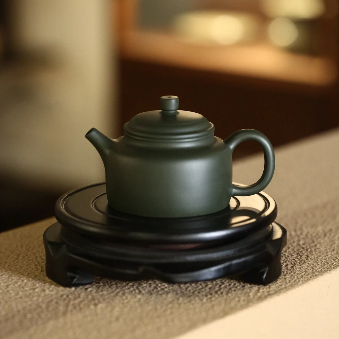 【陶研所专属】德钟 敬砂堂 老料墨绿泥 160cc 茶壶