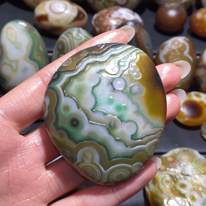 【闪购商品】未镶嵌玛瑙/玉髓珠宝奇石t