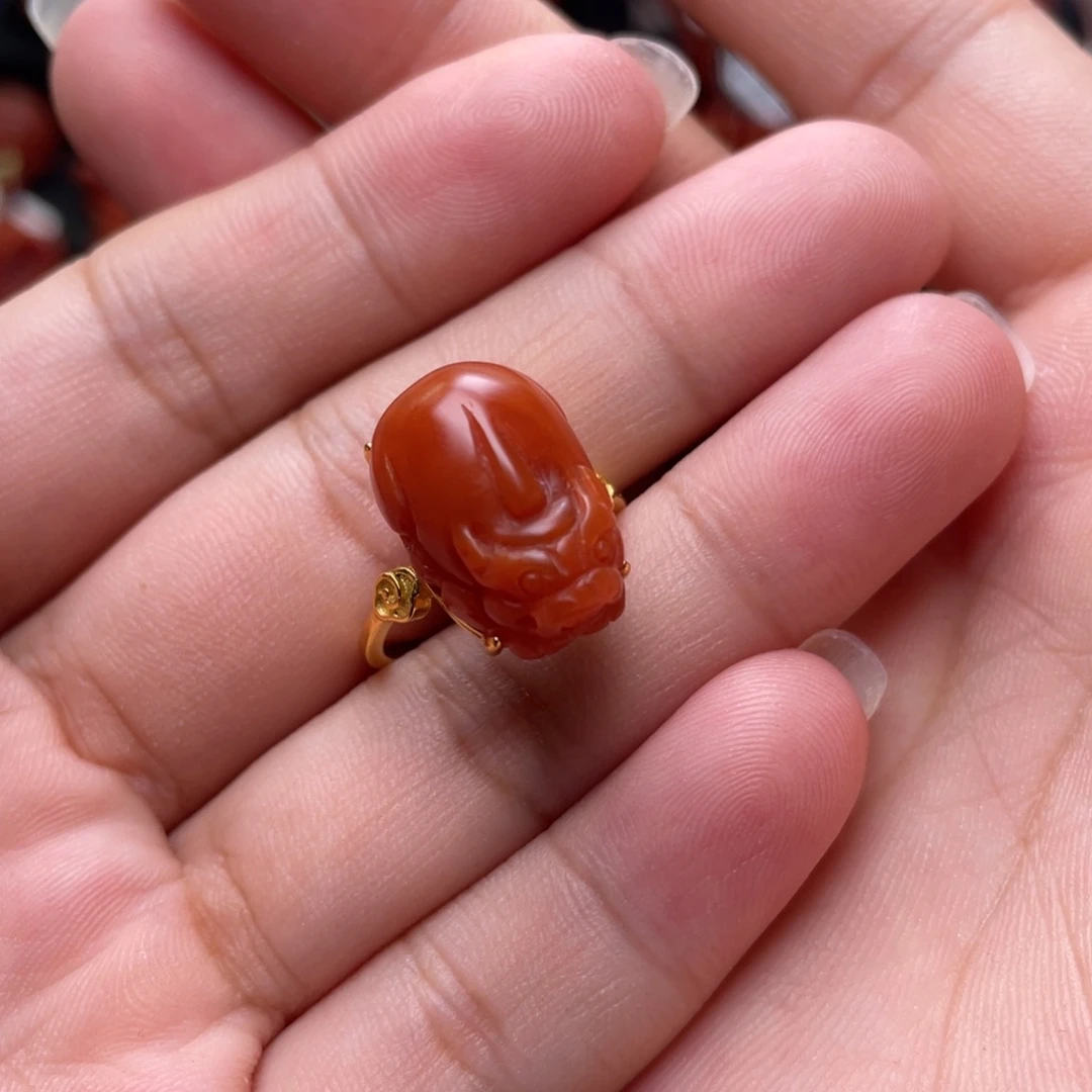南红玛瑙银S925镶嵌貔貅戒指