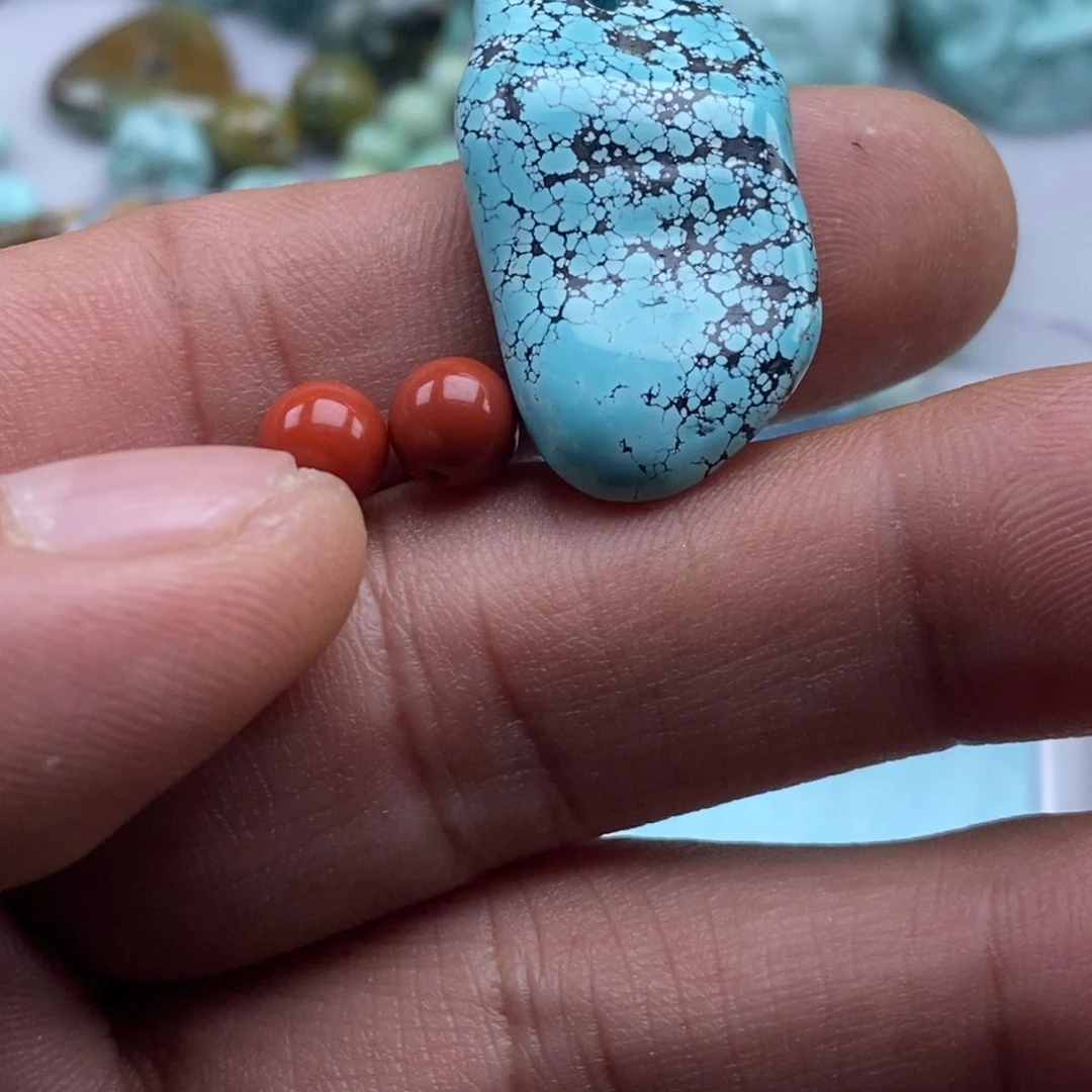 粉***兔南红玛瑙未镶嵌珠宝半成品