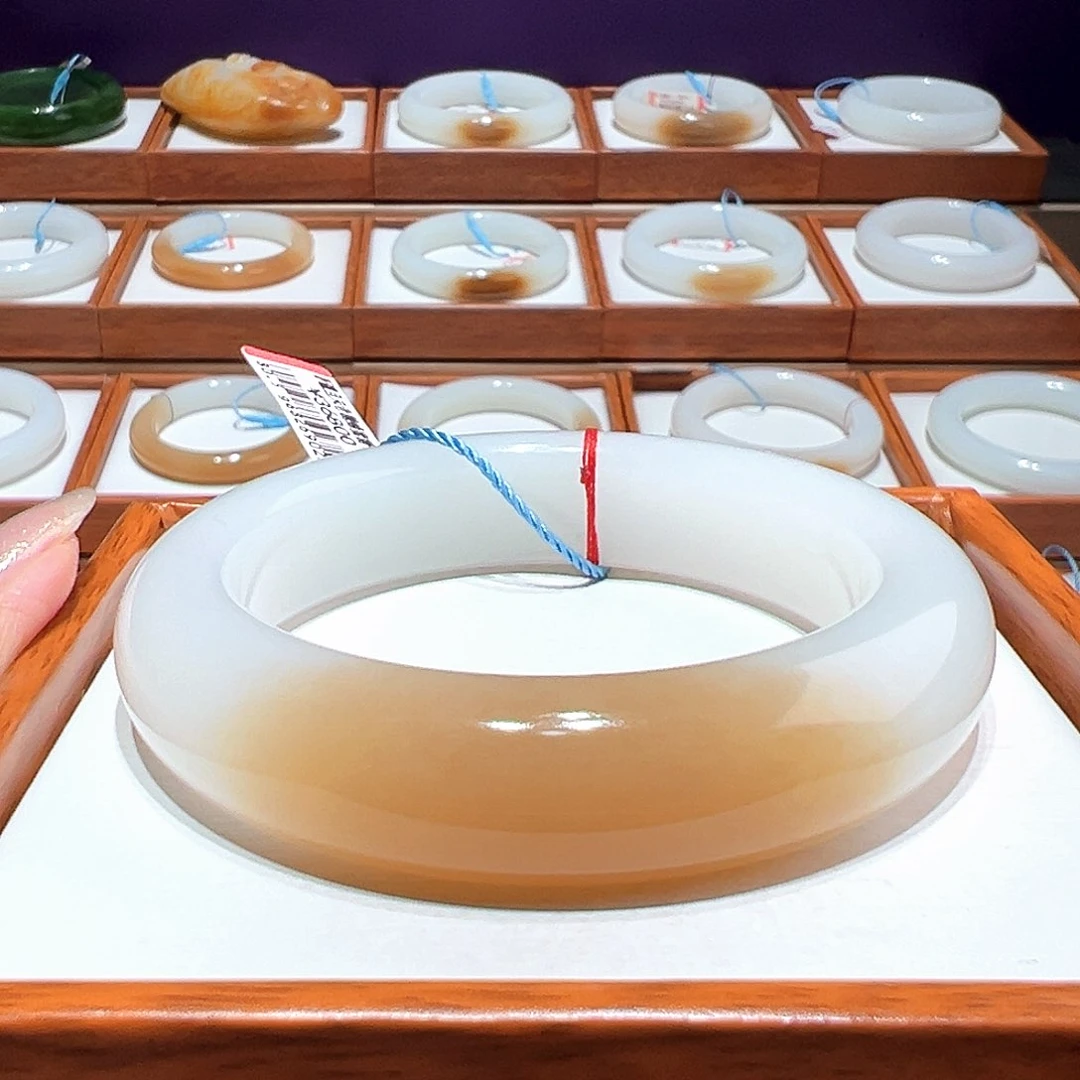 和田玉手镯55/56未镶嵌