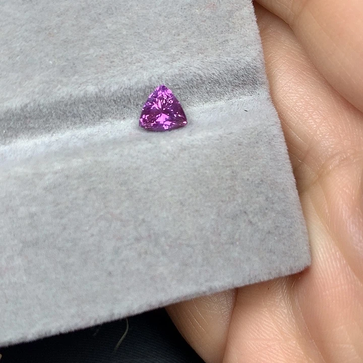 蓝宝石裸石1.26ct紫蓝宝