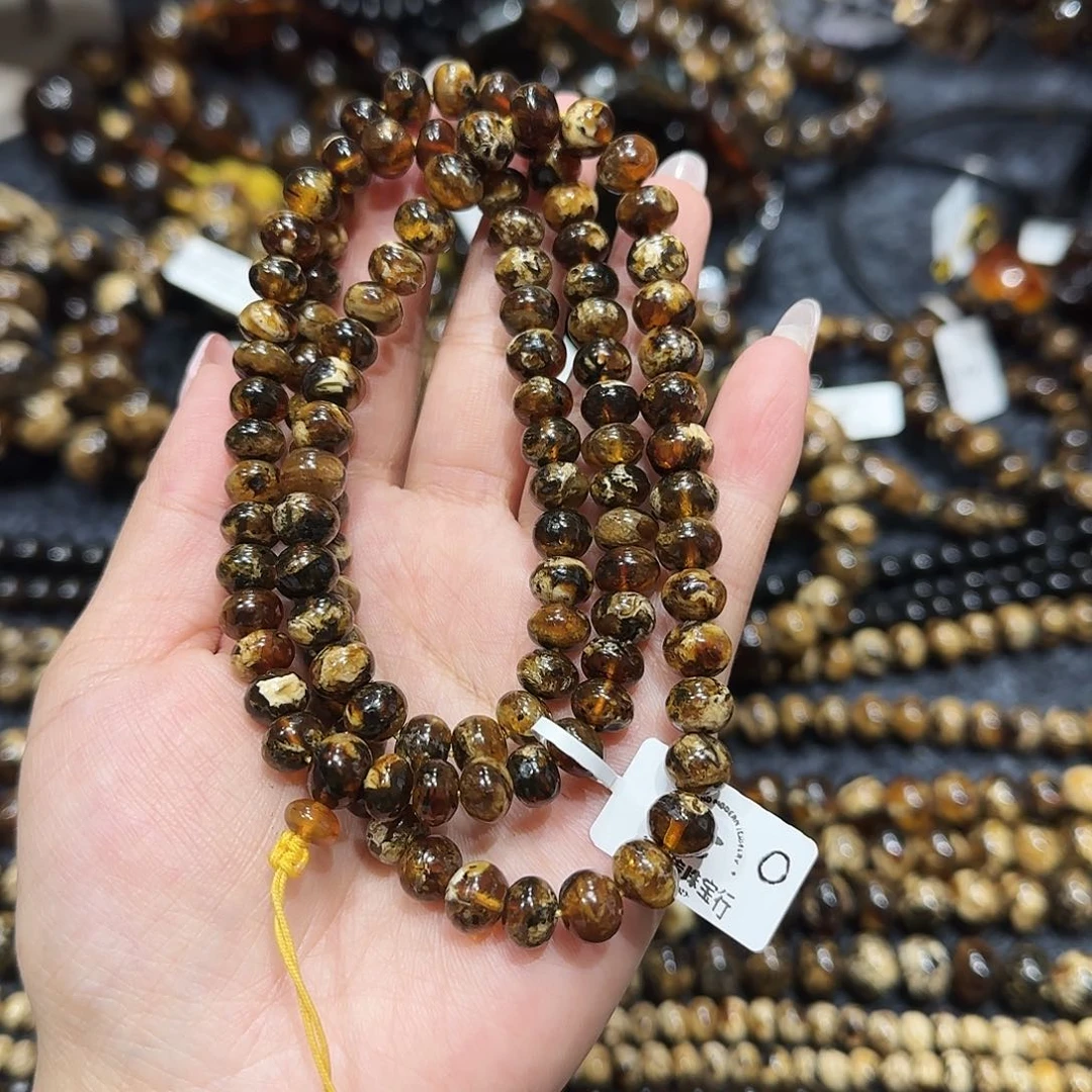 琥珀颈饰未镶嵌一***@抚顺琥珀