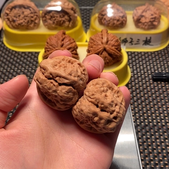 文玩核桃吊坠38双开蛤蟆头