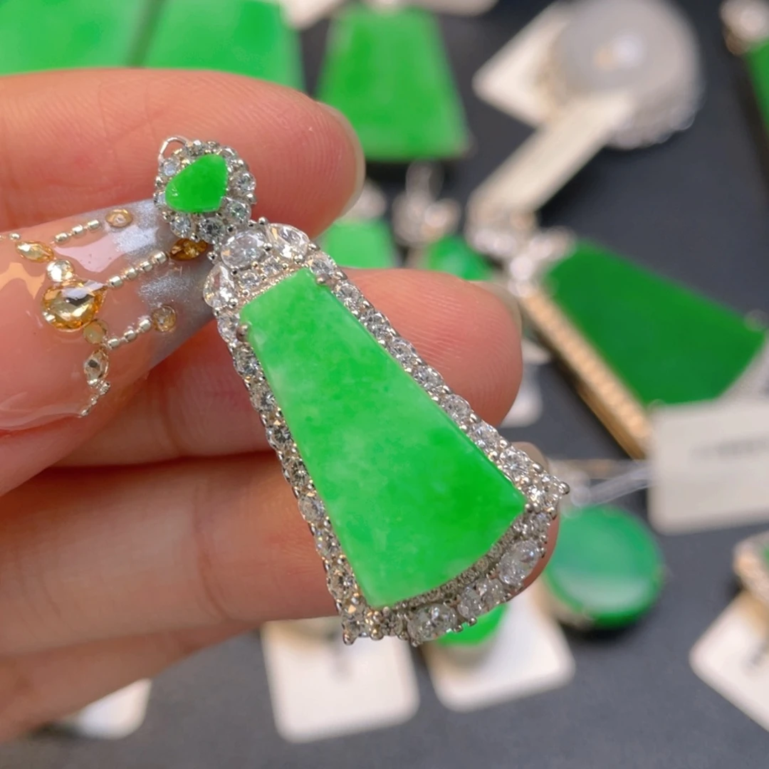 翡翠银S925镶嵌颈饰