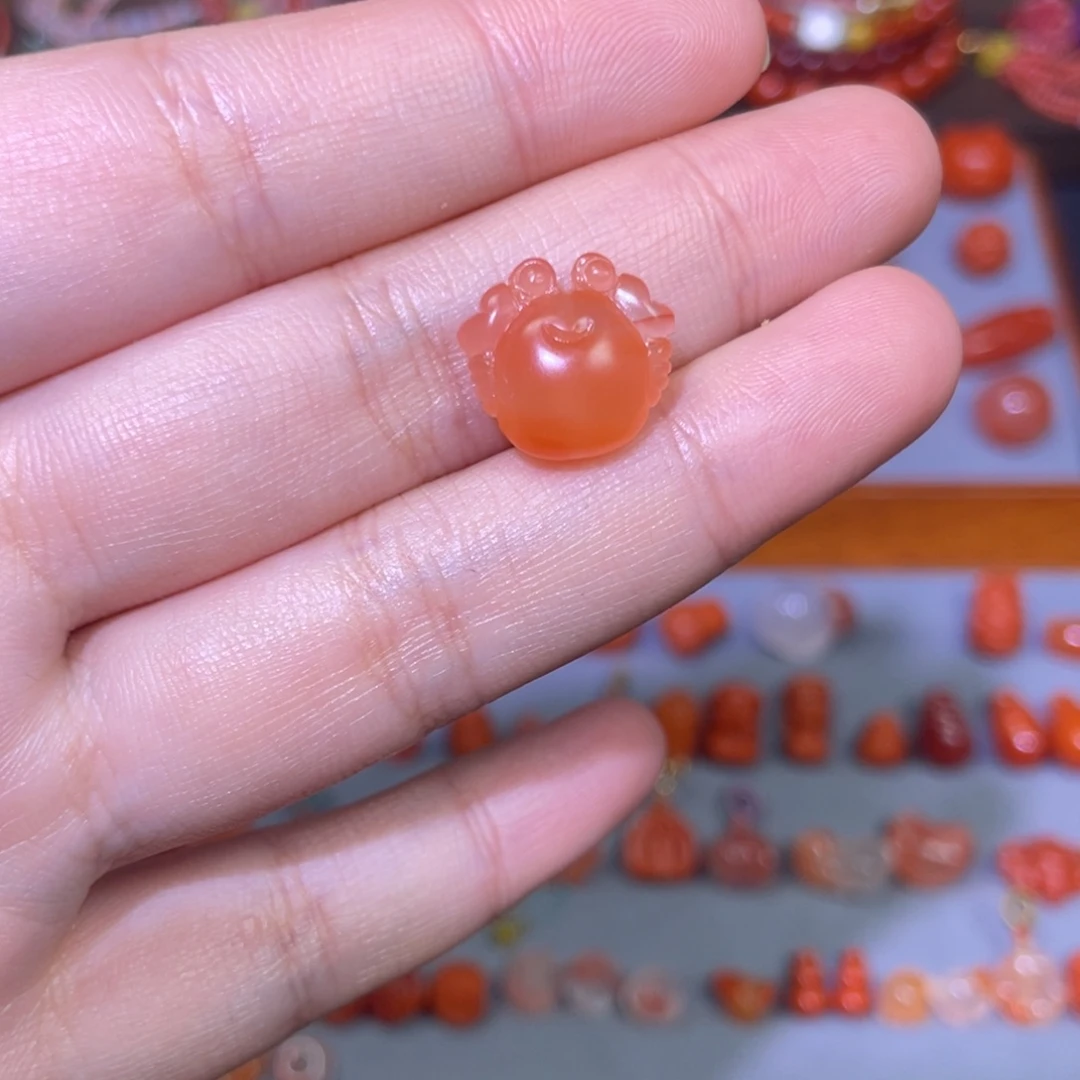 南红玛瑙未镶嵌八方来财