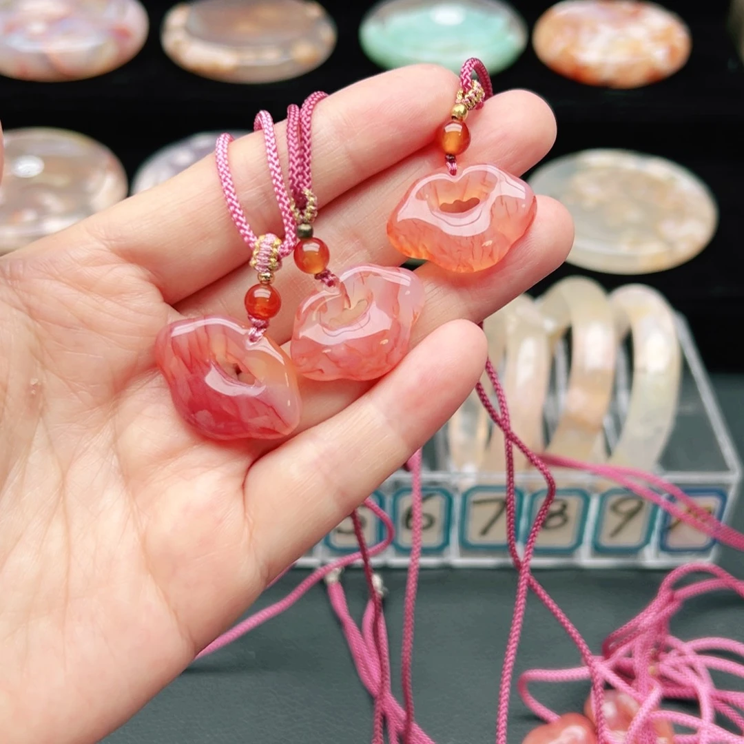 玛瑙/玉髓颈饰未镶嵌聚*财